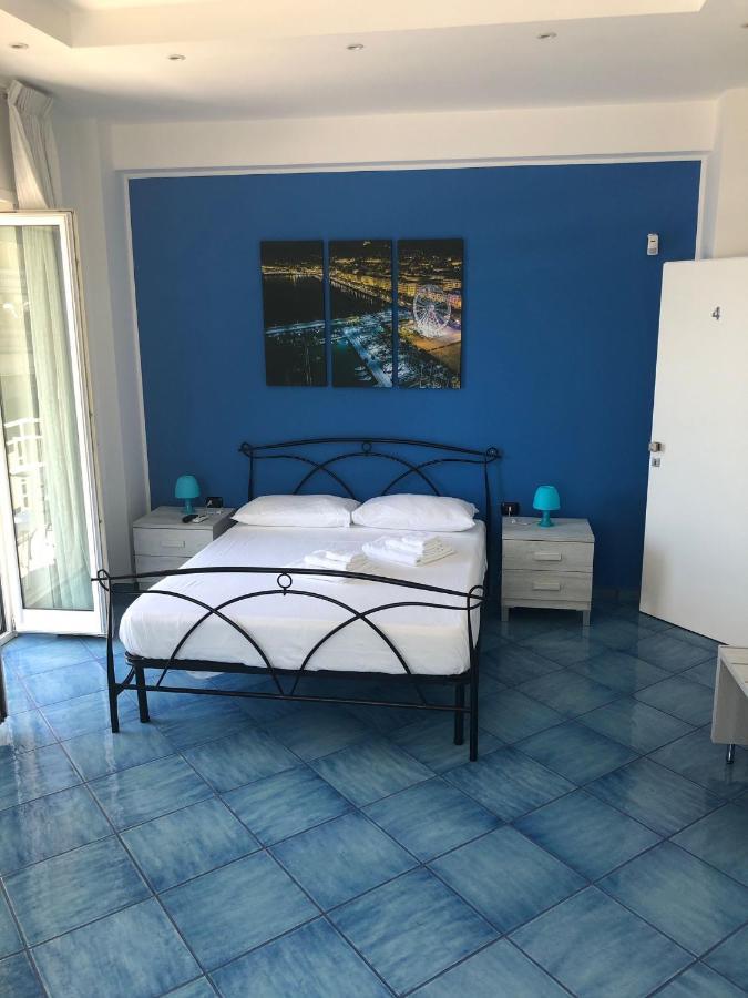 Hotel Blue Sea Salerno Zewnętrze zdjęcie