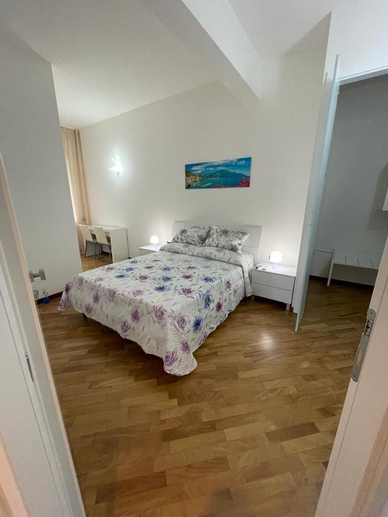 Hotel Blue Sea Salerno Zewnętrze zdjęcie
